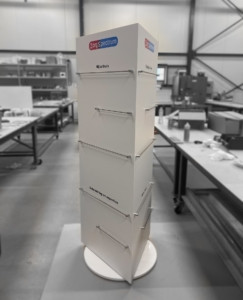 Kunststof displays interieur- en standbouw voor productpresentatie